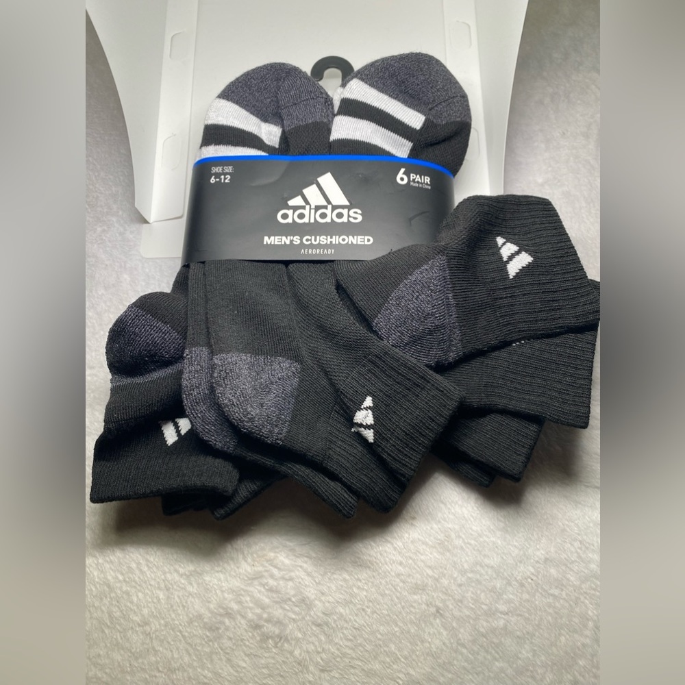 Men’s Adidas Cushioned Quarter Socks 6-Pair Shoe Sz 6-12 NWT $20 Black & Gray